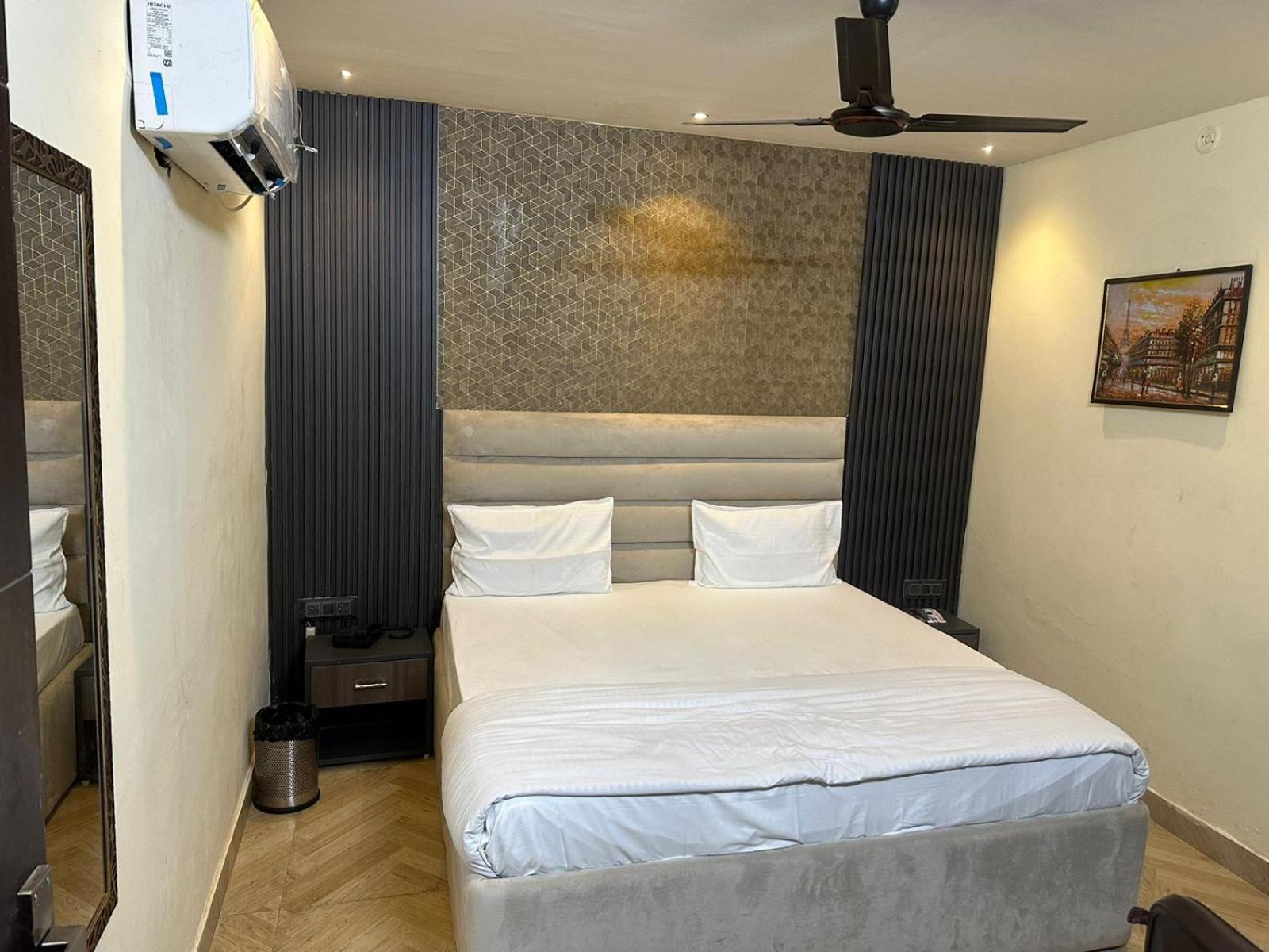 Hotel Kritika Greater Noida Extérieur photo